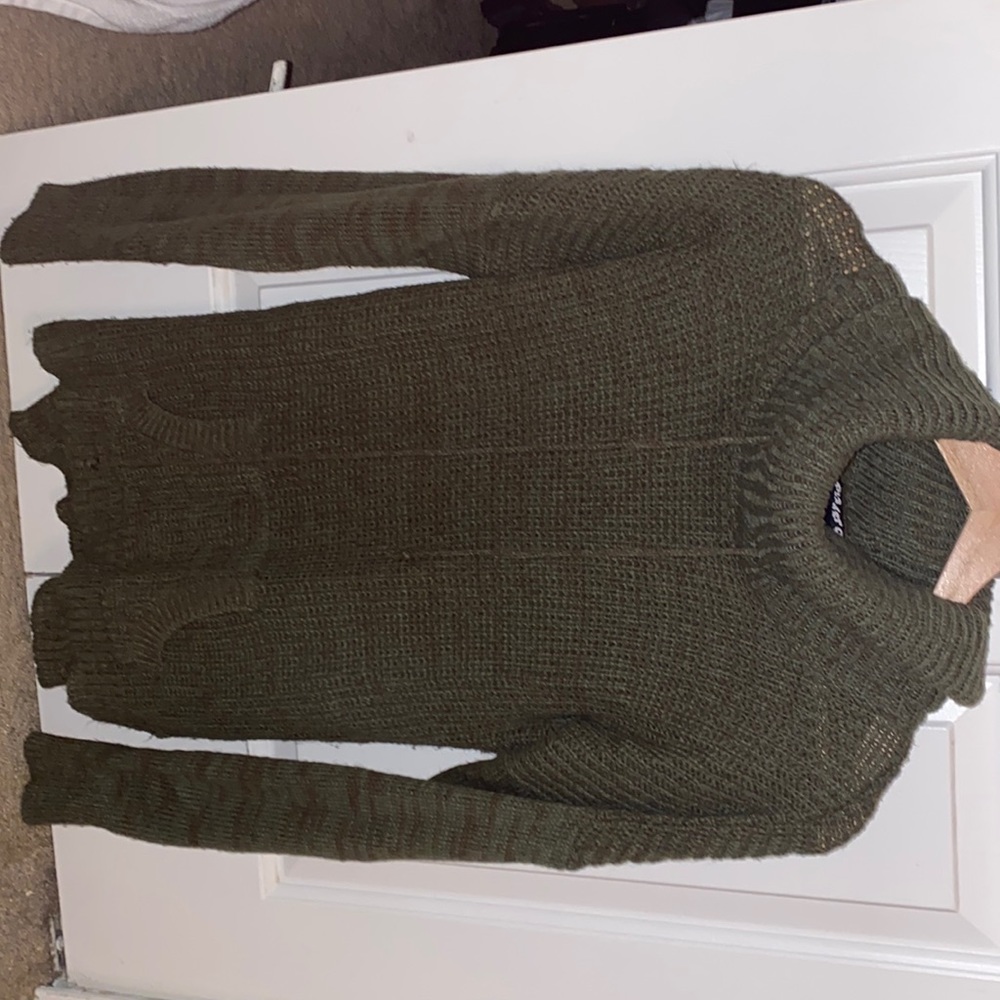 Olive medium sweater